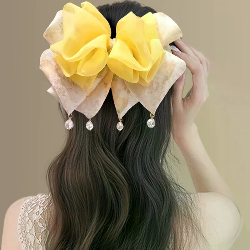 

Bow Shaped Hair Clip Fluffy Claw Clip Hair Accessories For The Back Of The Head