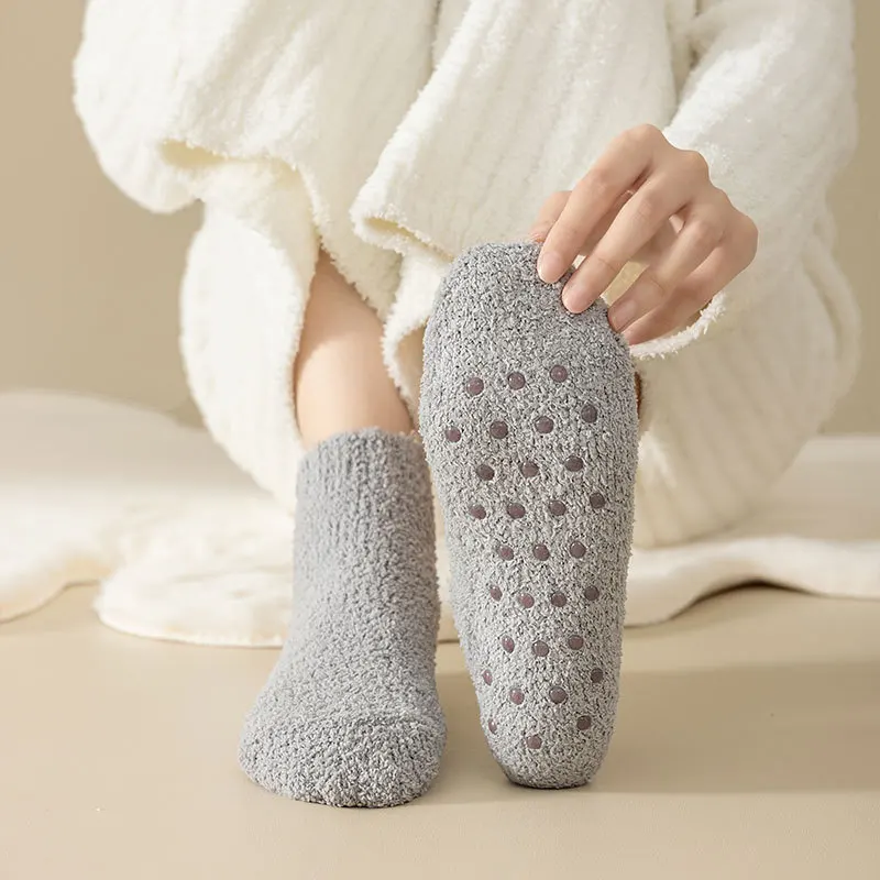 5 Pairs Women Non Shedding Boat Socks Solid Color Coral Fleece Socks Winter Thick Warm Sole Silicone Anti Slip Home Floor Socks
