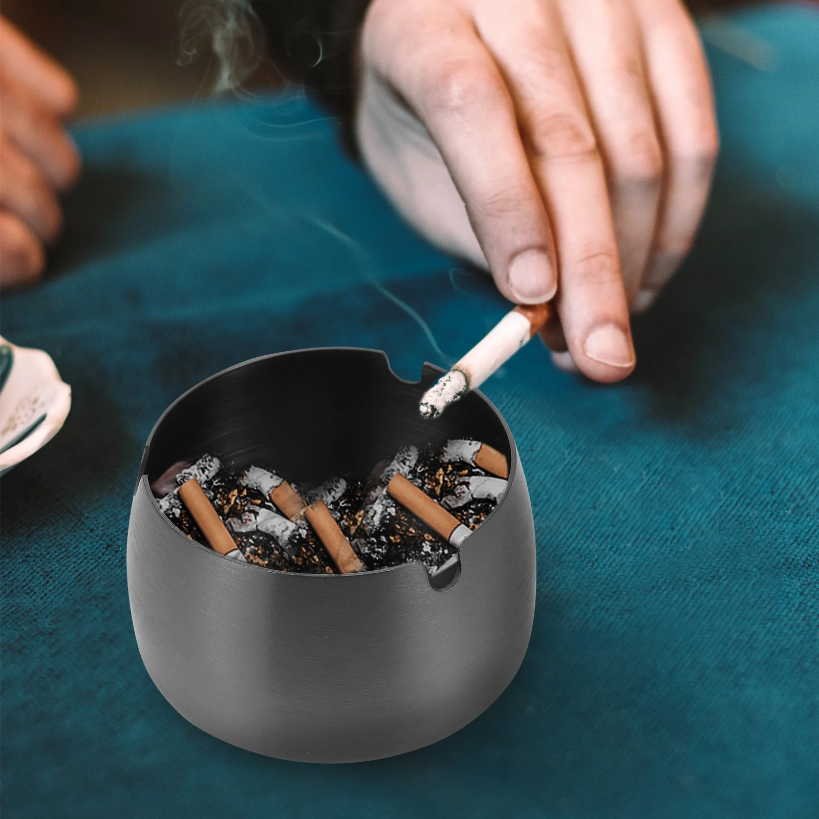 

Stainless Steel Ashtray Desktop Indoor Simple Holder Metal Home Restaurant Decorative Storage