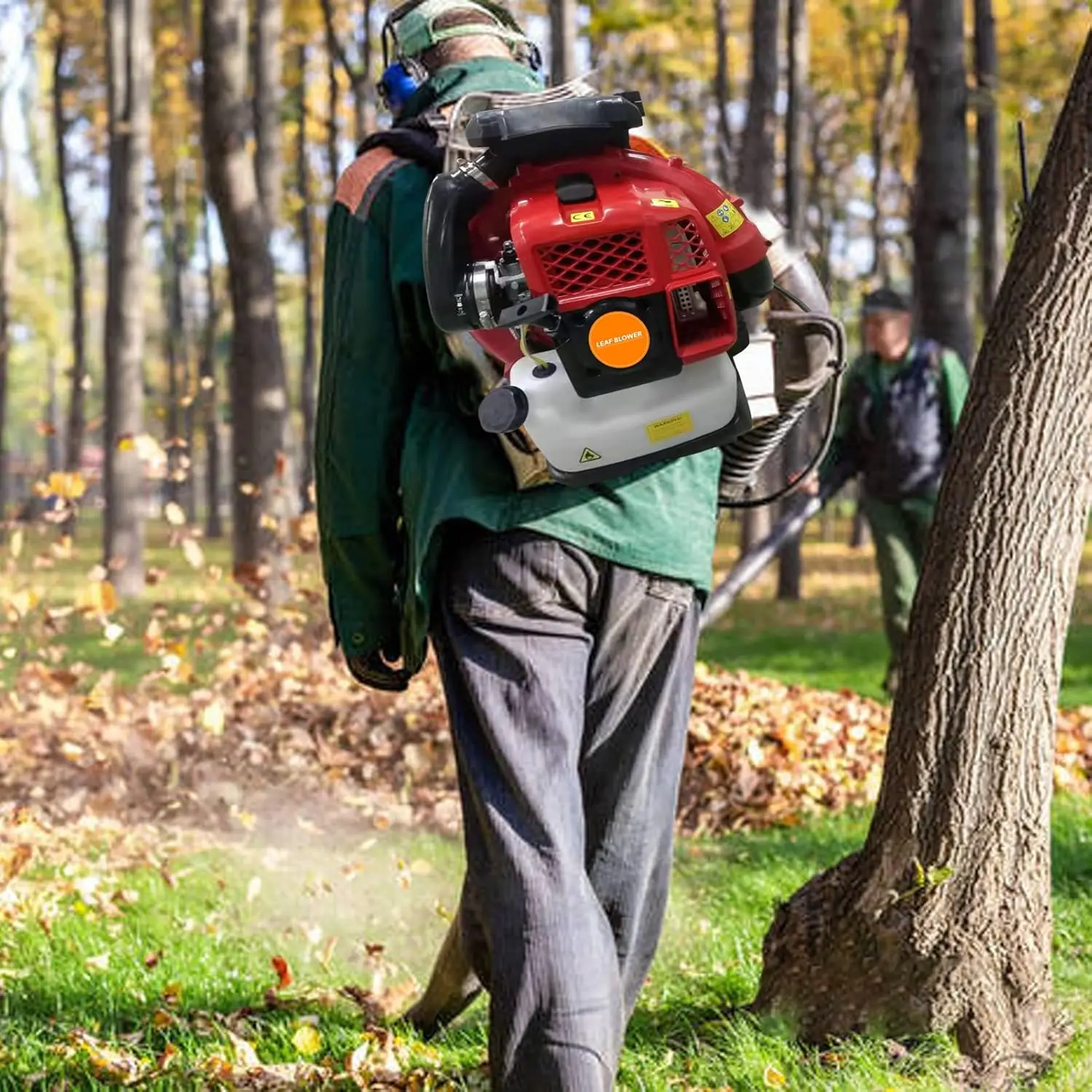 

Backpack Leaf Blower, 2-Stroke Engine 900CFM Air Volume 2.3L Tank Leaf Blower 80CC Gas Powered 7250r/min