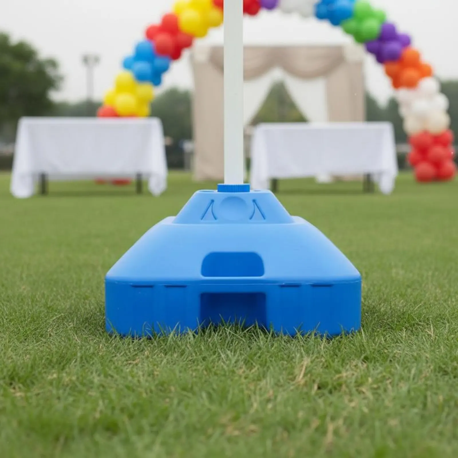 

Water Fillable Umbrella Base Portable Design Water Filled Umbrella Stand Balloon Arch Anchor Wind Resistant for Beach