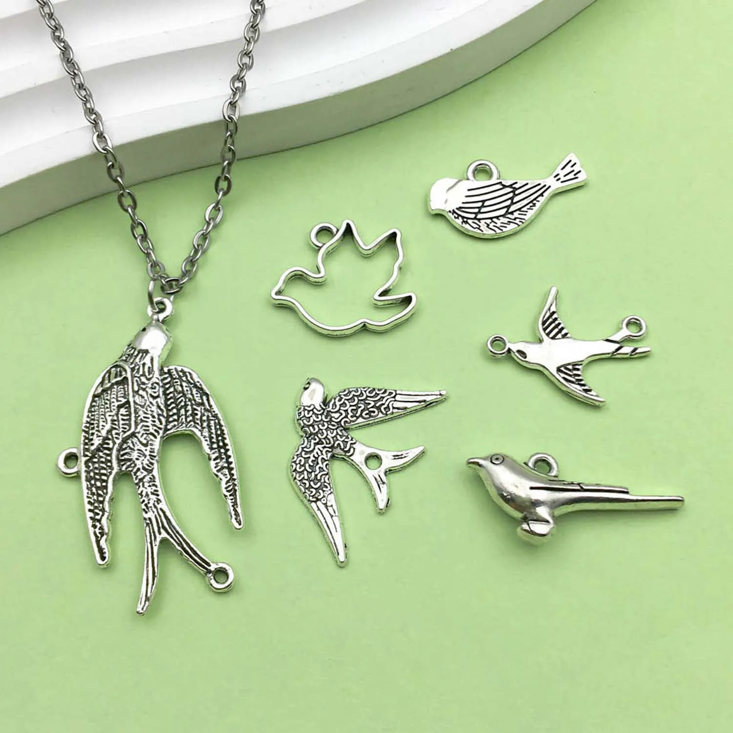 20pcs Antique Silvery Bird Design Charms Alloy Metal Pendants for DIY Bracelet Necklace Jewelry Making Accessories