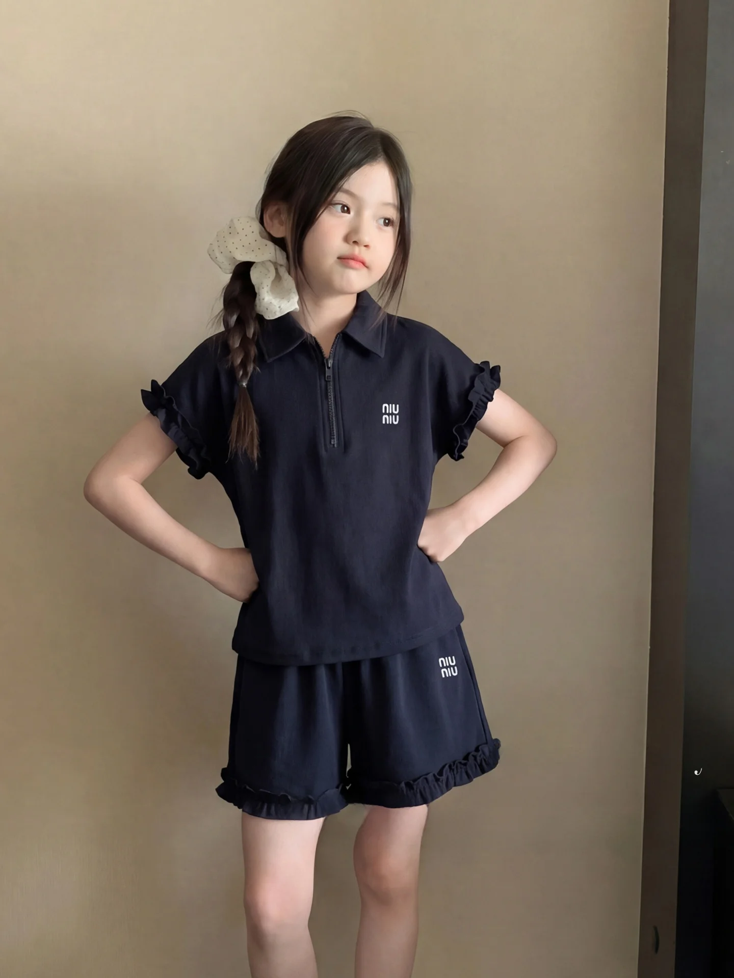completo-casual-estivo-a-due-pezzi-per-ragazze-2026-nuovo-stile-maglietta-e-pantaloncini-sportivi-per-bambine-e-ragazze-taglie-m-l