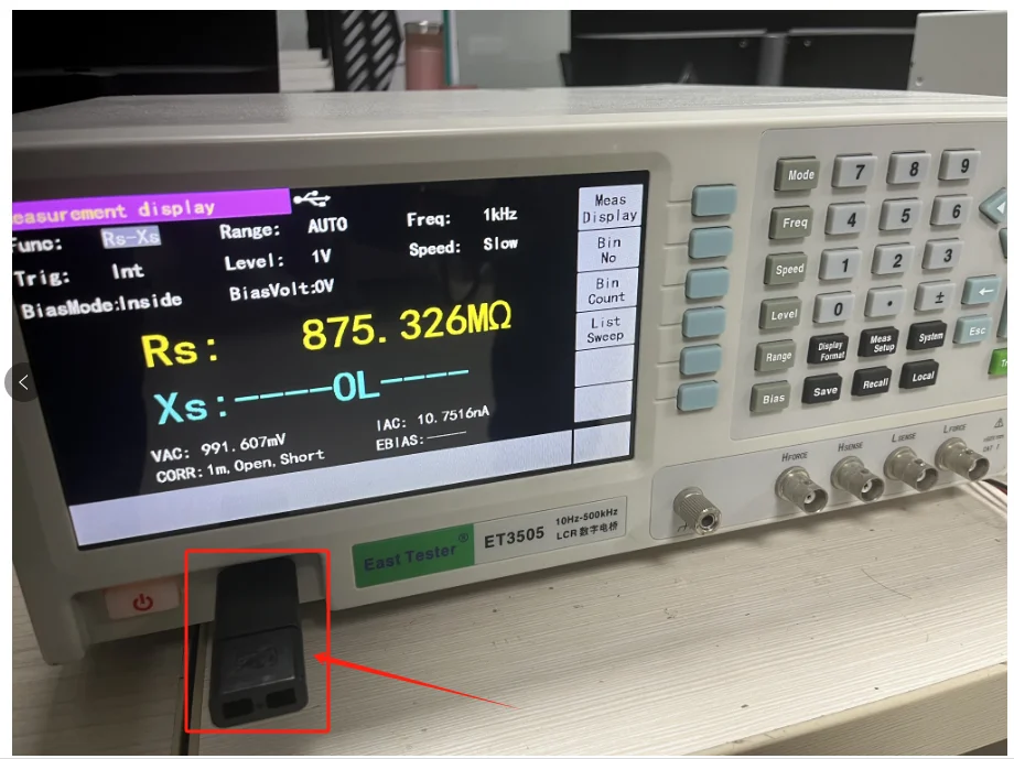 East Tester ET35 Series Benchtop Digital LCR Meter 10Hz-500kHz Frequency Range 0.05% Basic Accuracy Metal Construction 1-Year