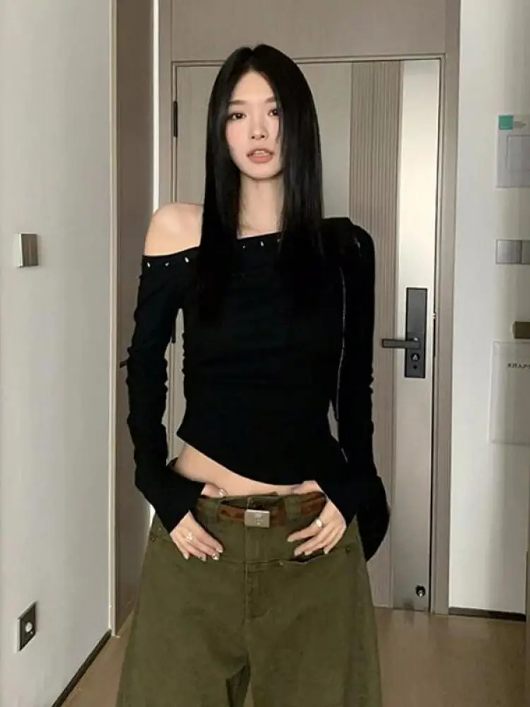Yedinas Streetwear Black Rivet Off Shoulder T Shirt Women Clothes Long Sleeve Korean Fashion Tees Female Clothing T-shirt Chic