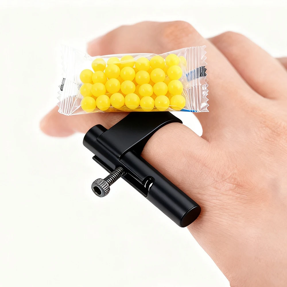 プラスチック製隠し弾丸発射器パーティーのおもちゃ、紙玉発射安全フィギュアおもちゃ、いたずら用子供向けガジェット、男性女性へのギフト