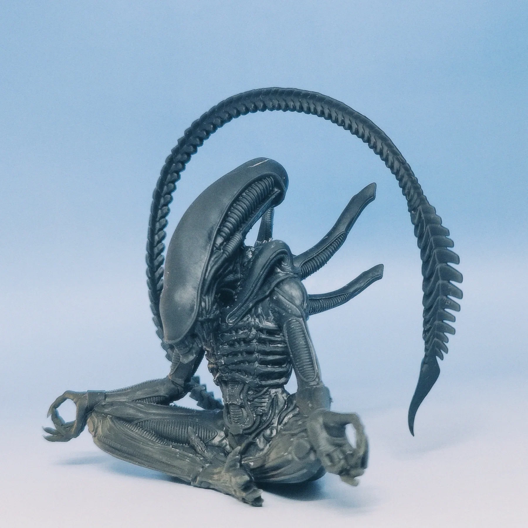 In magazzino Alien Death Ship Figure : Romulus New Variant Movie Boy Model Toy Collection rilascio regalo