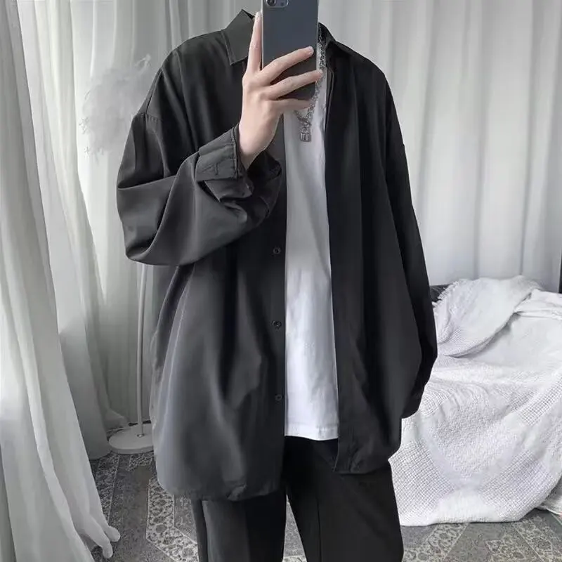 Teenage long sleeved shirt, men's Hong Kong style high-end and cool jacket design, elegant and stylish autumn shirt, men's