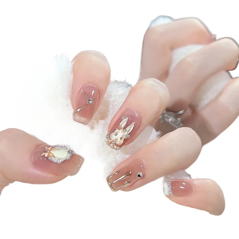 

Wearing short nail, little white rabbit sweet and cool nail art patch, pearl rhinestone gold powder