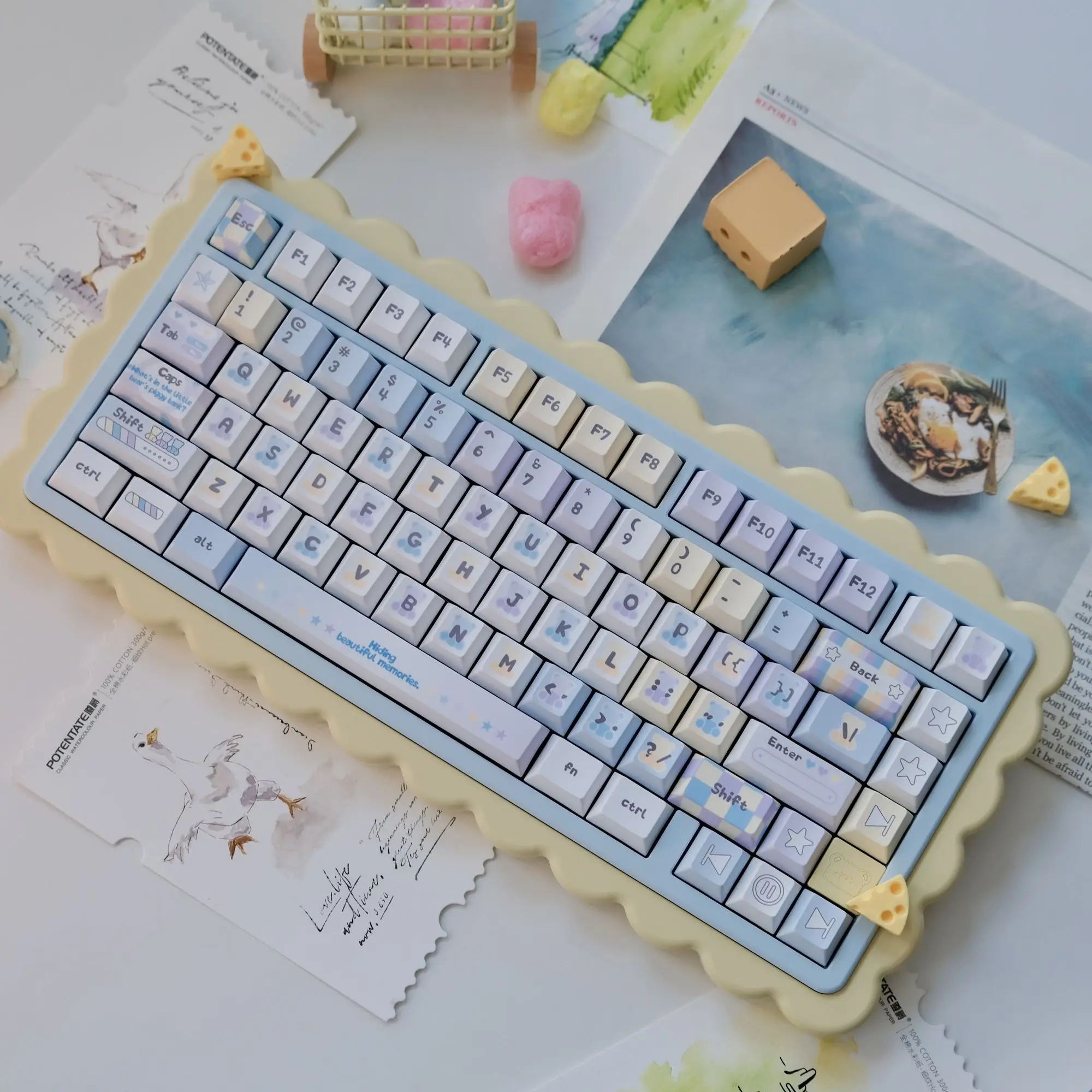 

Original Bear Savings Jar Keycaps New Original Height 132 Keys PBT Sublimation Keycaps Keyboard Cover