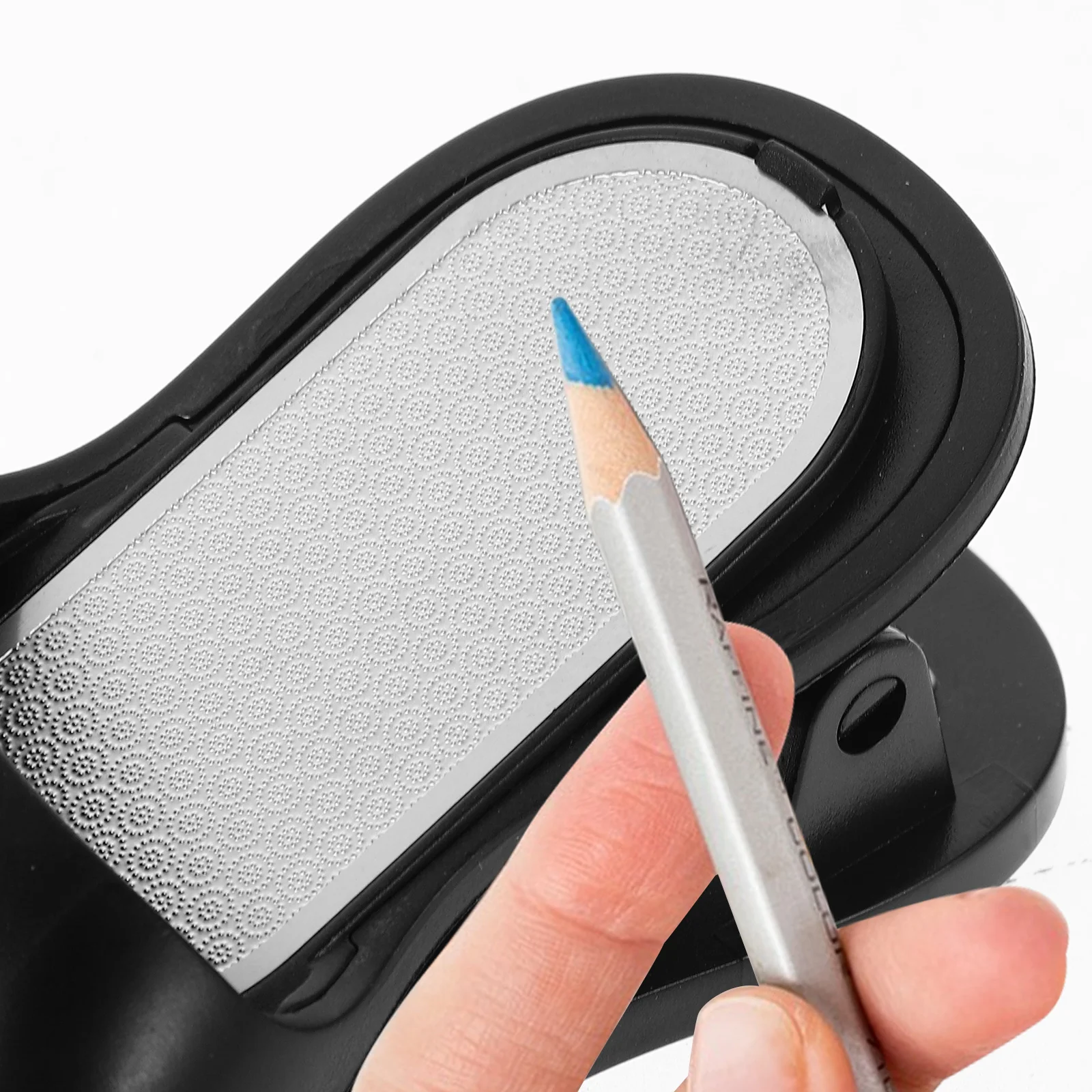 مبراة أقلام رصاص يدوية سوداء صغيرة، مستلزمات صغيرة للعين، أقلام رصاص شحذ دقيقة، مريحة وسريعة الفنان