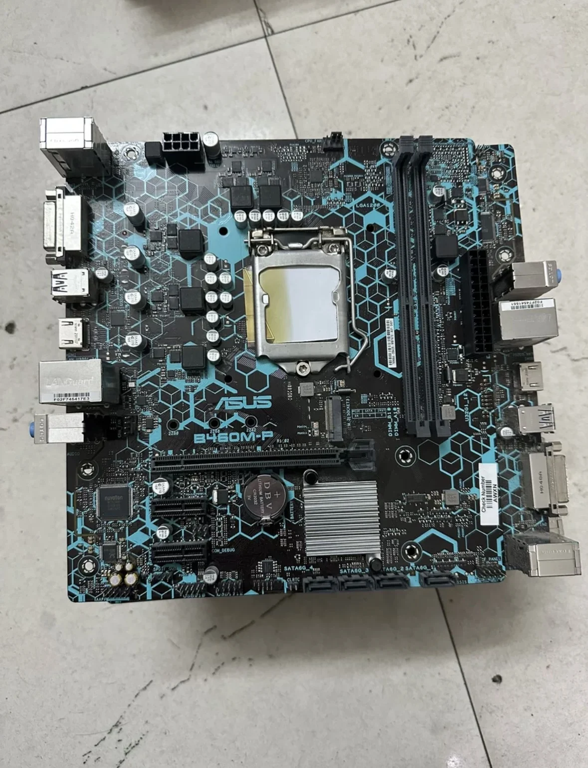 

Asus/ ASUS B460M-P motherboard with M.2 interface 9.5 into new and used tests function properly