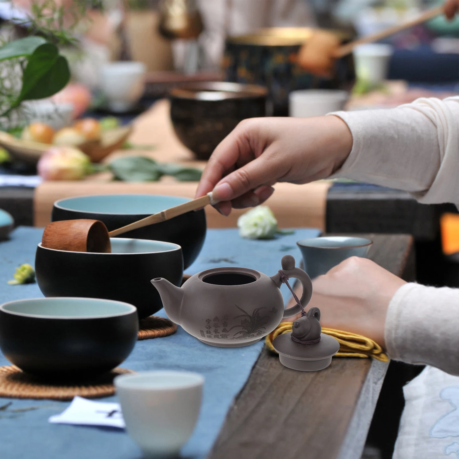 

Vintage Ceramic Tea Pot Adornment Creative Design Eco Friendly Perfect for Home and Professional Tearoom