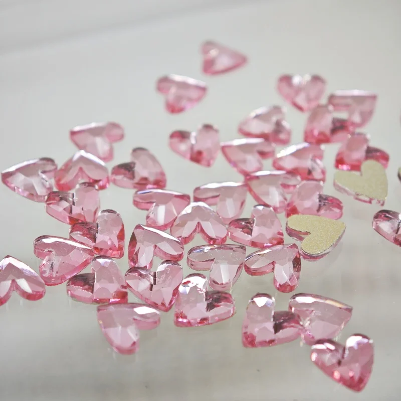 100/500pcs 6mm V-Heart Shape Boutique Flat bottom nail art rhinestones Glass crystal 3D nail decoration wholesale