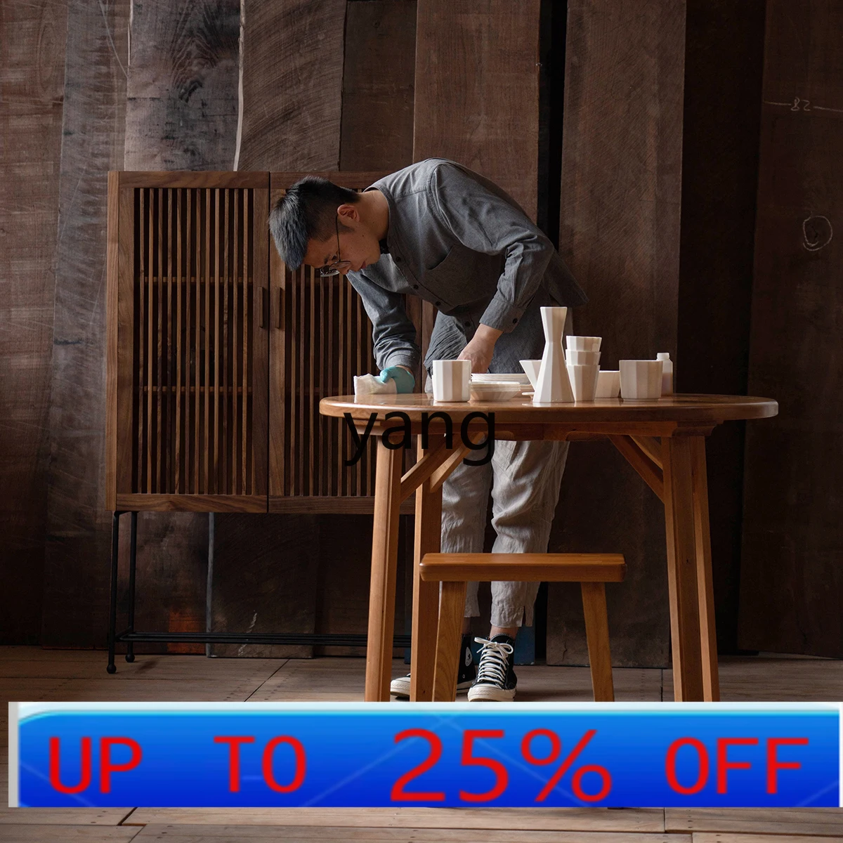 

LMMmodern cherry wood black walnut restaurant solid wood round table small apartment dining table