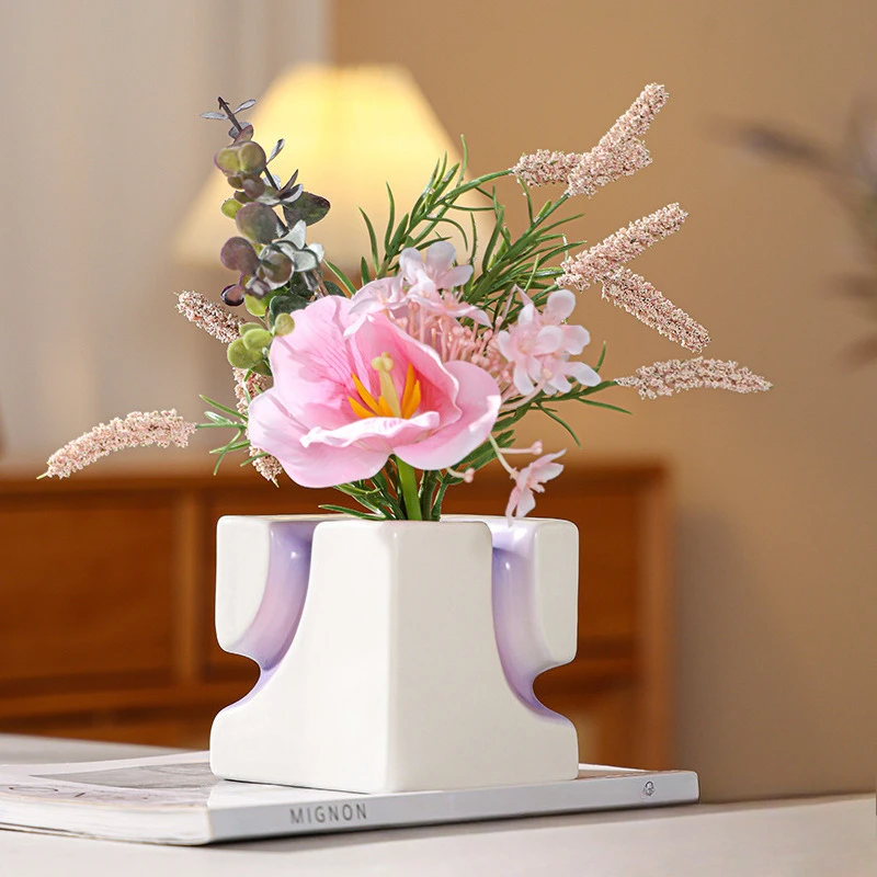 

Креативные скандинавские керамические нестандартные вазы, украшения для домашней гостиной, настольного офиса, современный минималистский стиль, цветочная композиция, 1 шт.