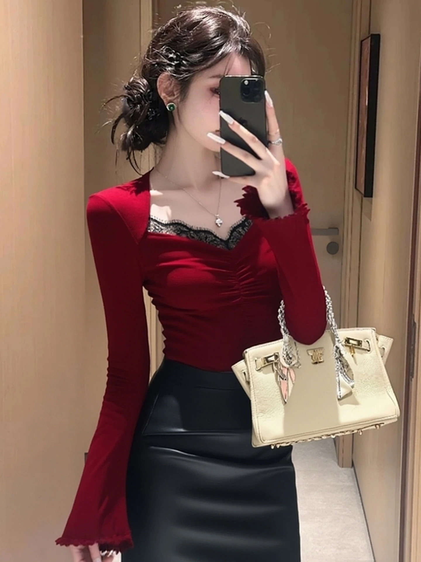 

Women's Red Flared Long-sleeve T-shirt Niche Harajuku Y2K Lace Knit Inner Pullover Tops Autumn Luxury Office Commuting Outfit