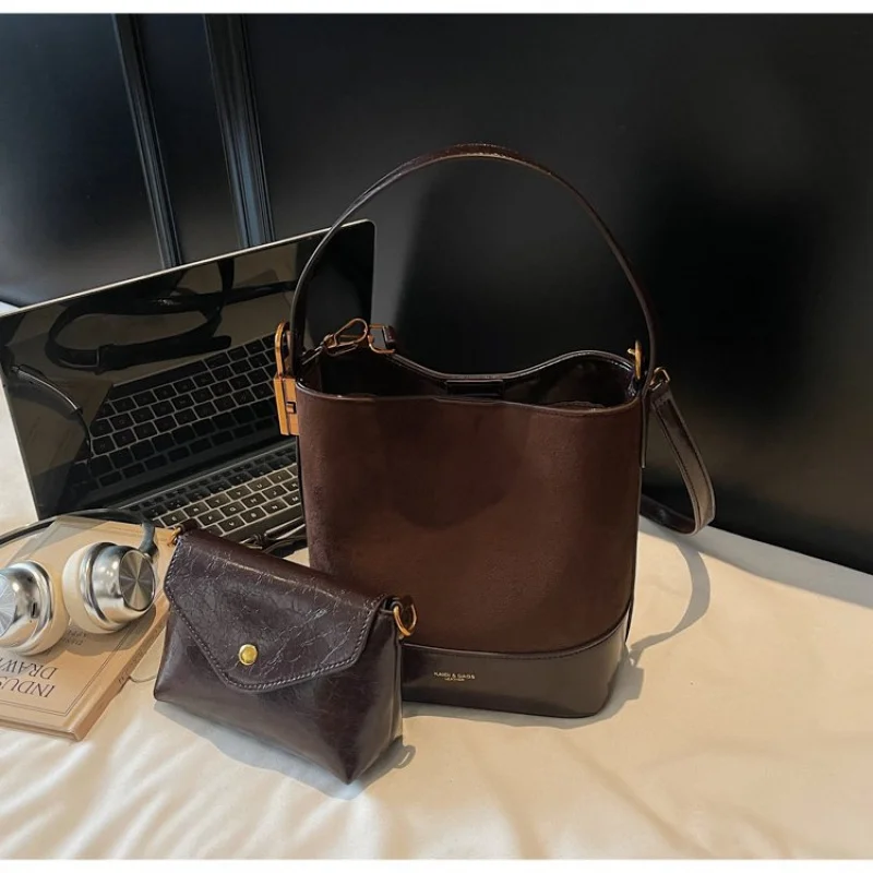 

Deluxe Women's Shoulder Bag Made Of Glen-Printed Leather Featuring Krakow Casual Elegant Lightweight Soft Look​