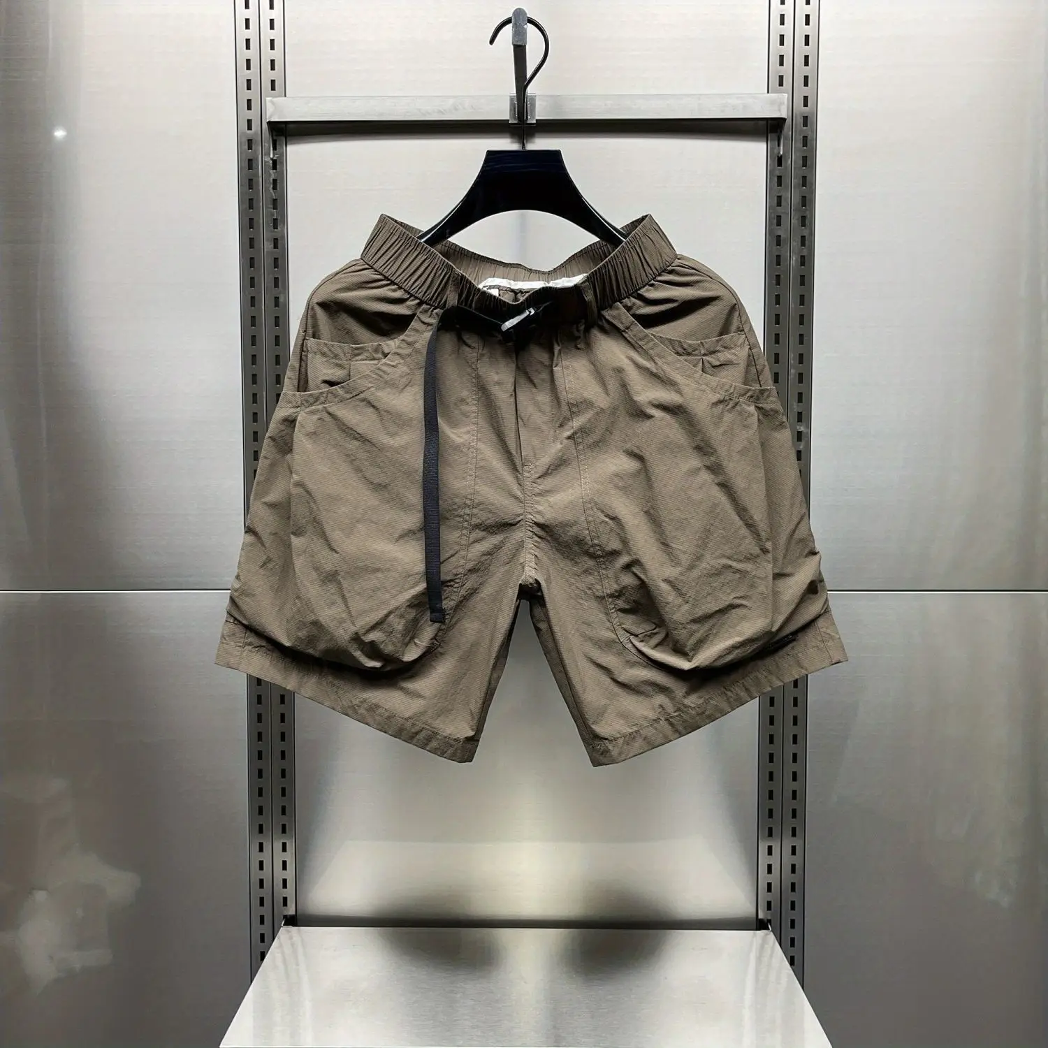 Summer 2026 Men's Casual Pockets Quick-drying Loose Straight Youth Sports Half Pants Japanese Tooling Short Pants Men Gym Shorts