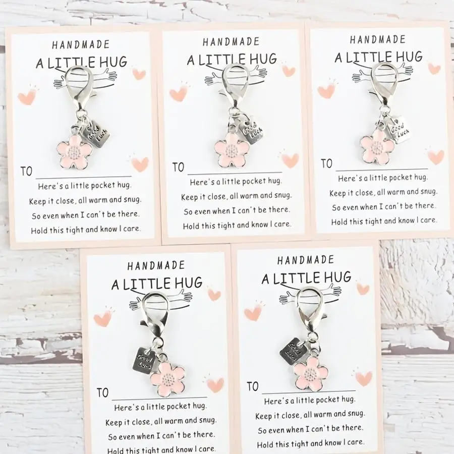 1/5/10/20/50/100pcs Set of 1/3/5 Cute Flower-Themed Keychains with a Good Luck Charm, Accompanied by a Tiny Hug Card. These Vers