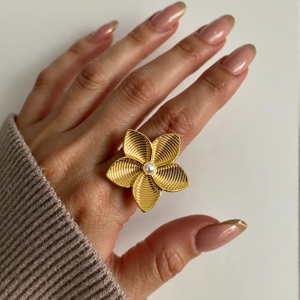 

Faionable Floral Oval Rings Women's Sli Accory Versatile High-End Feeling Ele Design Gold Plated Jewelry