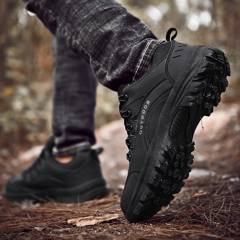 Black Large Size 38-49 Hiking Boots Men Outdoor Non Slip Mens Hiking Shoes Lace Up Climbing Shoes Men Warm Winter Boots for Men