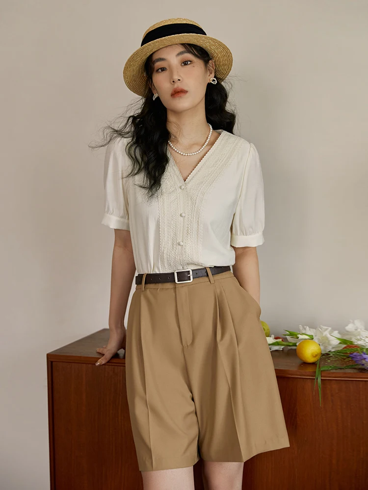 DUSHU Women V-Neck Lace Short Sleeve Blouse 2023 Summer Beige Temperament Single Brested Women Shirts Office Lady Tops