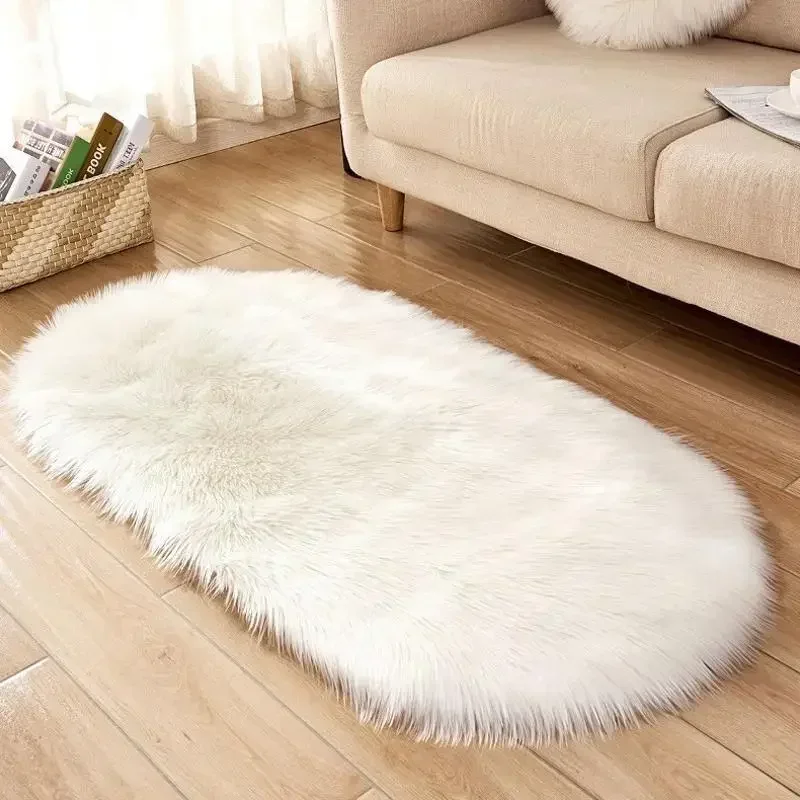 Luxury Faux Fur Rug Large Soft Plush Fluffy Black and White Velvet Rug for Living Room Bedroom Bedroom Decorative Rug