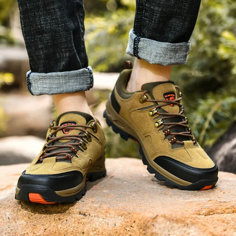 Hot Selling Men\'s Hiking Shoes Outdoor Hiking Boots Thick Sole Sneakers Fashion Lace Up Hiking Shoes