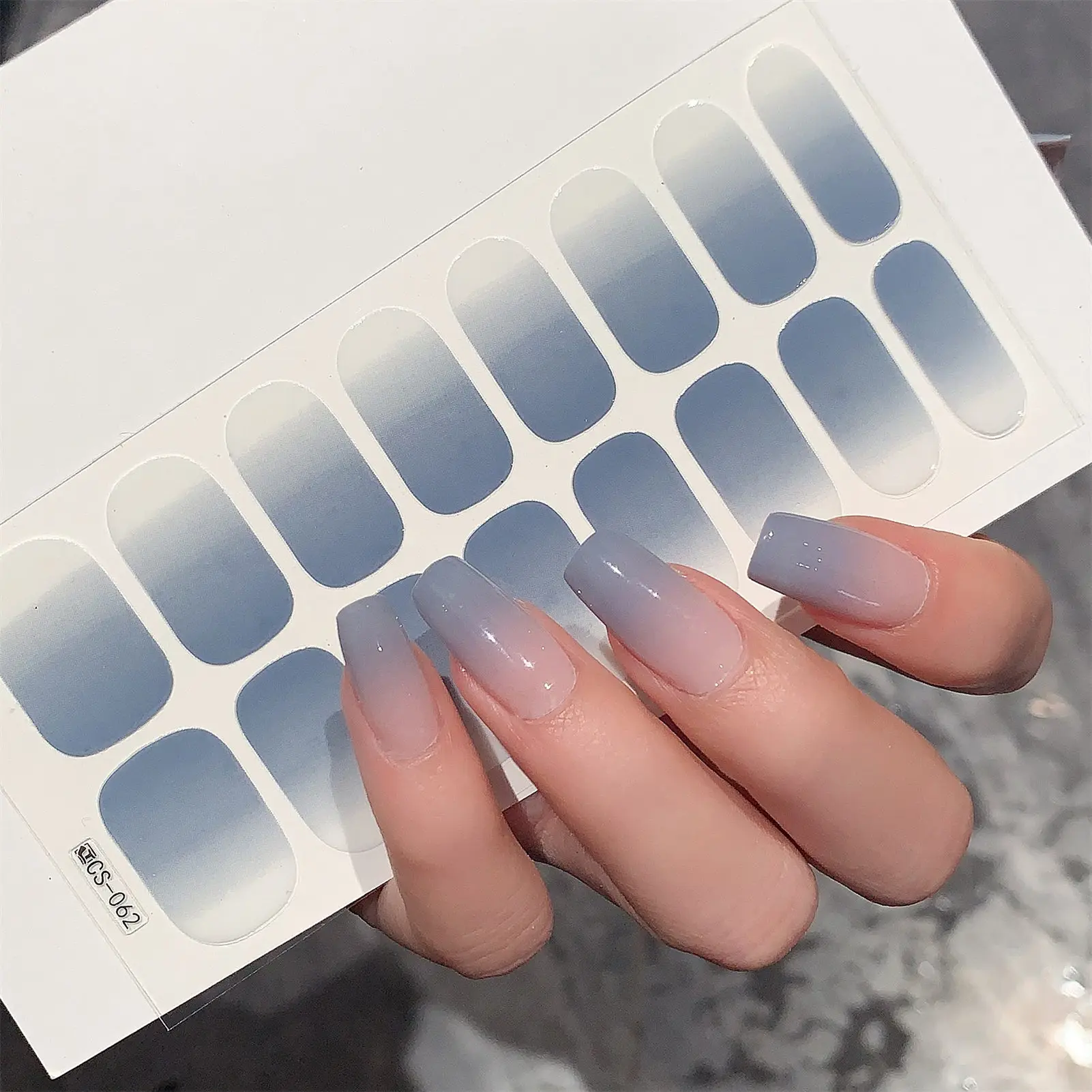 1 Blatt halbgehärtete Wrap-Nagelaufkleber mit Farbverlauf, mehrfarbig, festes Gel, vollständige Abdeckung, Schieber, keine UV-Lampe erforderlich, ausgehärteter, schneller Gel-Nagelaufkleber