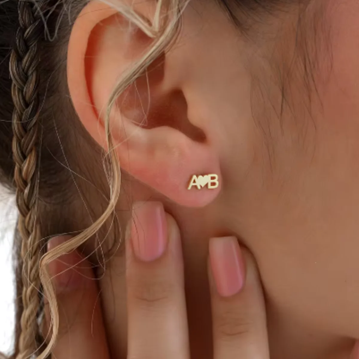 Customized Double Letter Love Heart Ear Nails for Women Personalized Initial Earrings Custom Heart Letter Ear Studs Jewelry Gift