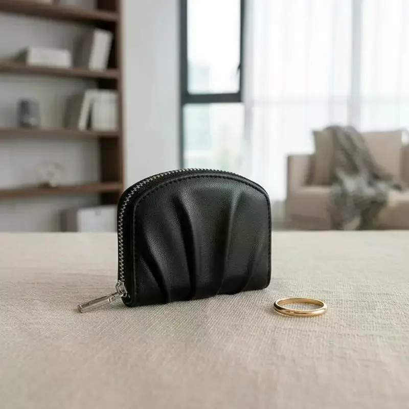 Small Wallets Pleated Coin Bags Color Wallet PU Leather Change Purse Fashion Coin Purse With Zippers Closure