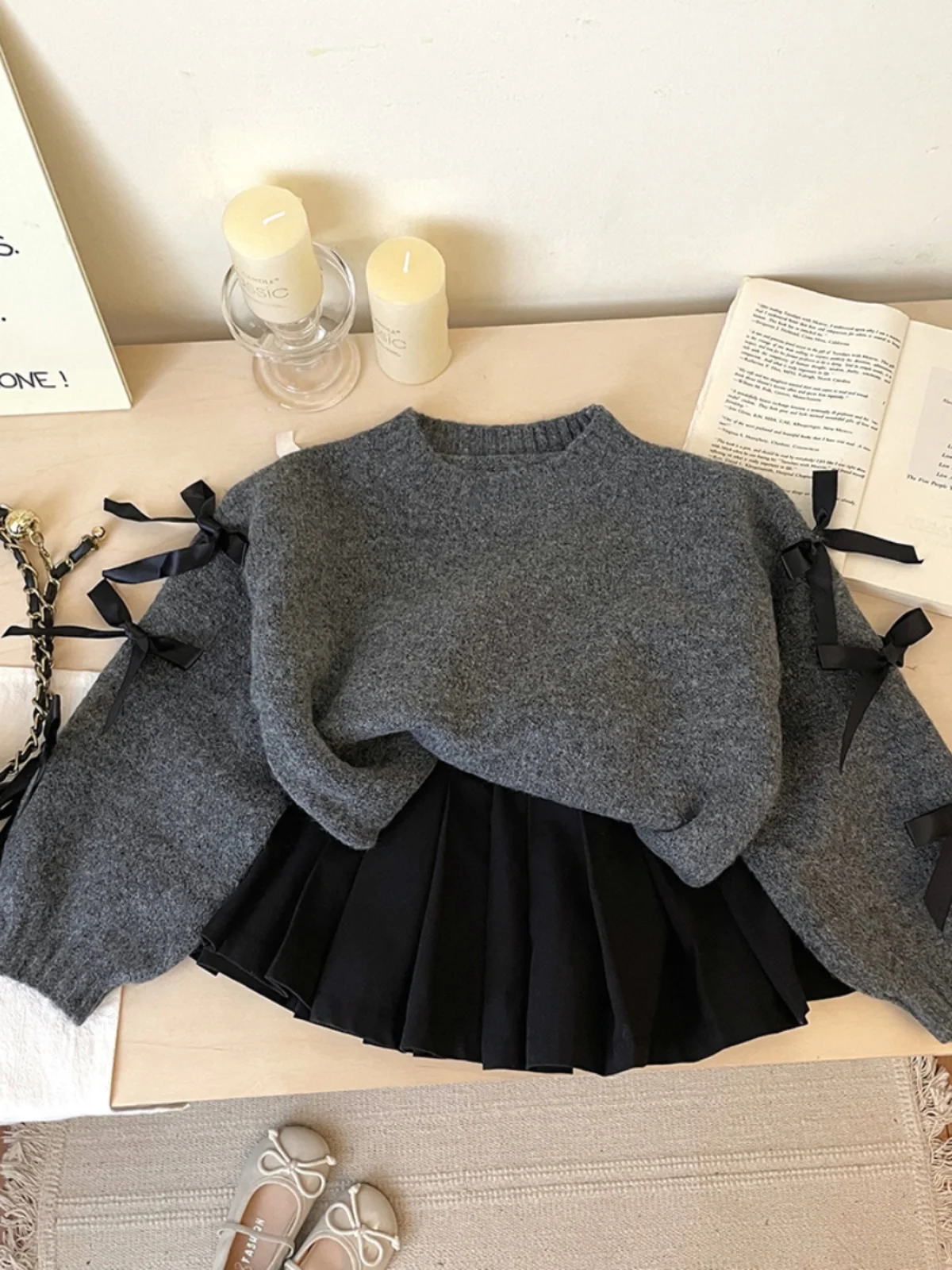 เสื้อไหมพรมเด็กผู้หญิงสไตล์เกาหลี คอลเลคชั่นฤดูใบไม้ร่วง 2024 น่ารัก ทรงโอเวอร์เฮด คอกลม ถักนิตติ้ง แฟชั่นเสื้อผ้าเด็กผู้หญิงตัวเล็ก