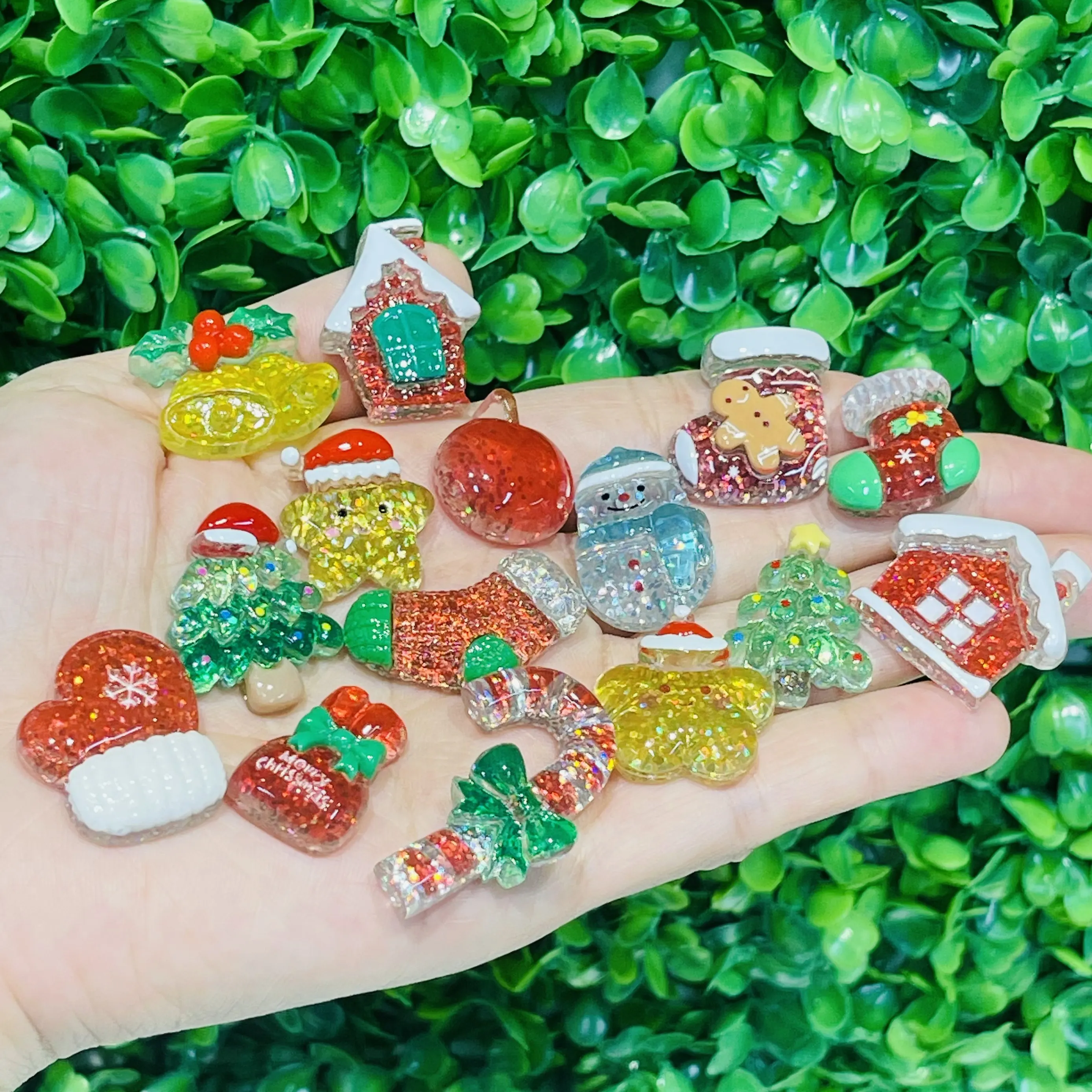 15Pcs Christmas Stocking Snowman Kids Garden Shoe Charms Merry Christmas Resin Sandals Button Decorations Fit Holiday Gift