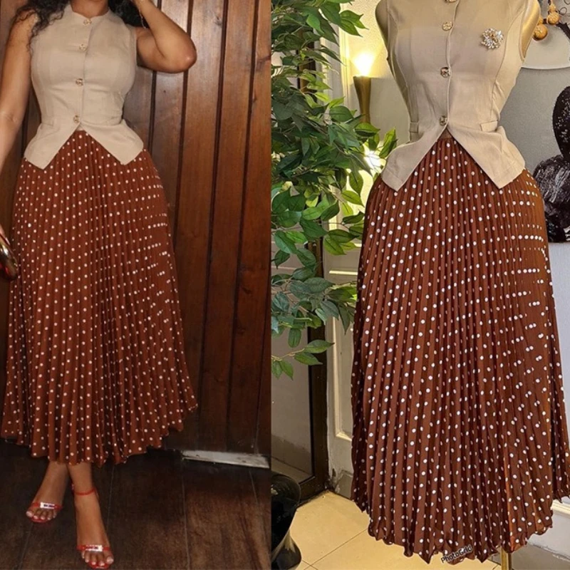 

Элегантный комплект из двух предметов для женщин: топ без рукавов + коричневая плиссированная юбка в горошек. Нарядный офисный костюм для вечеринок 2026