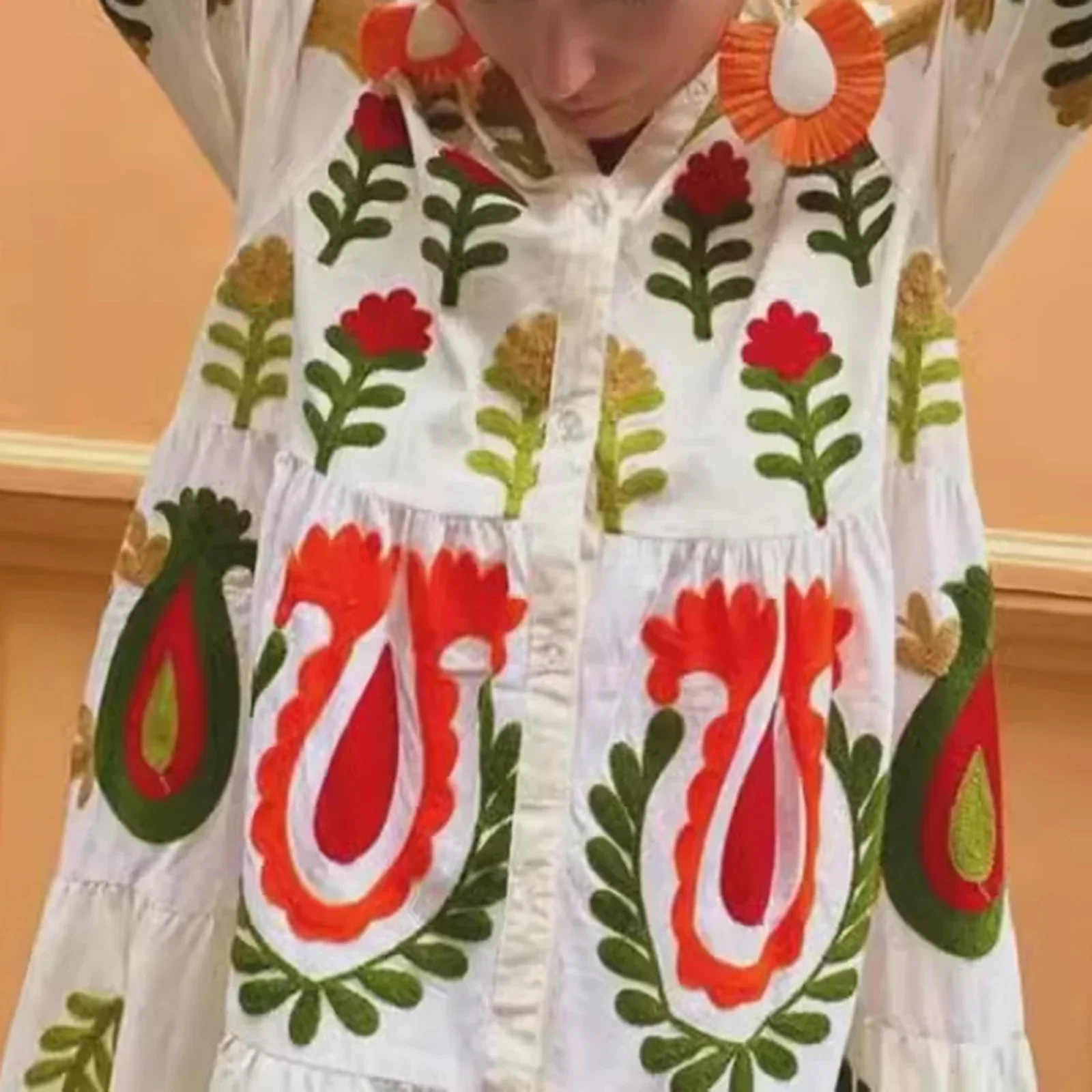 ชุดเดรสเชิ้ตยาวลายดอกไม้ของผู้หญิง 3/4 แขนเสื้อคอปกปุ่มขึ้นเดรสหลวมพลิ้วไหว