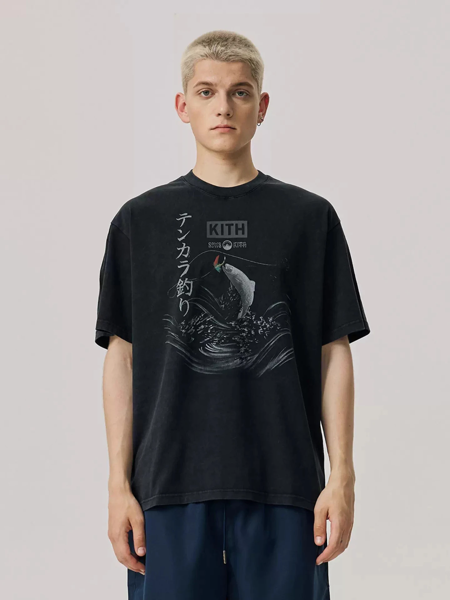 

KITH Japanese Fiing Print Letter ort Sve Men's Vintage Waed Collaborative T-irt Cotton oulder-Length round Ne