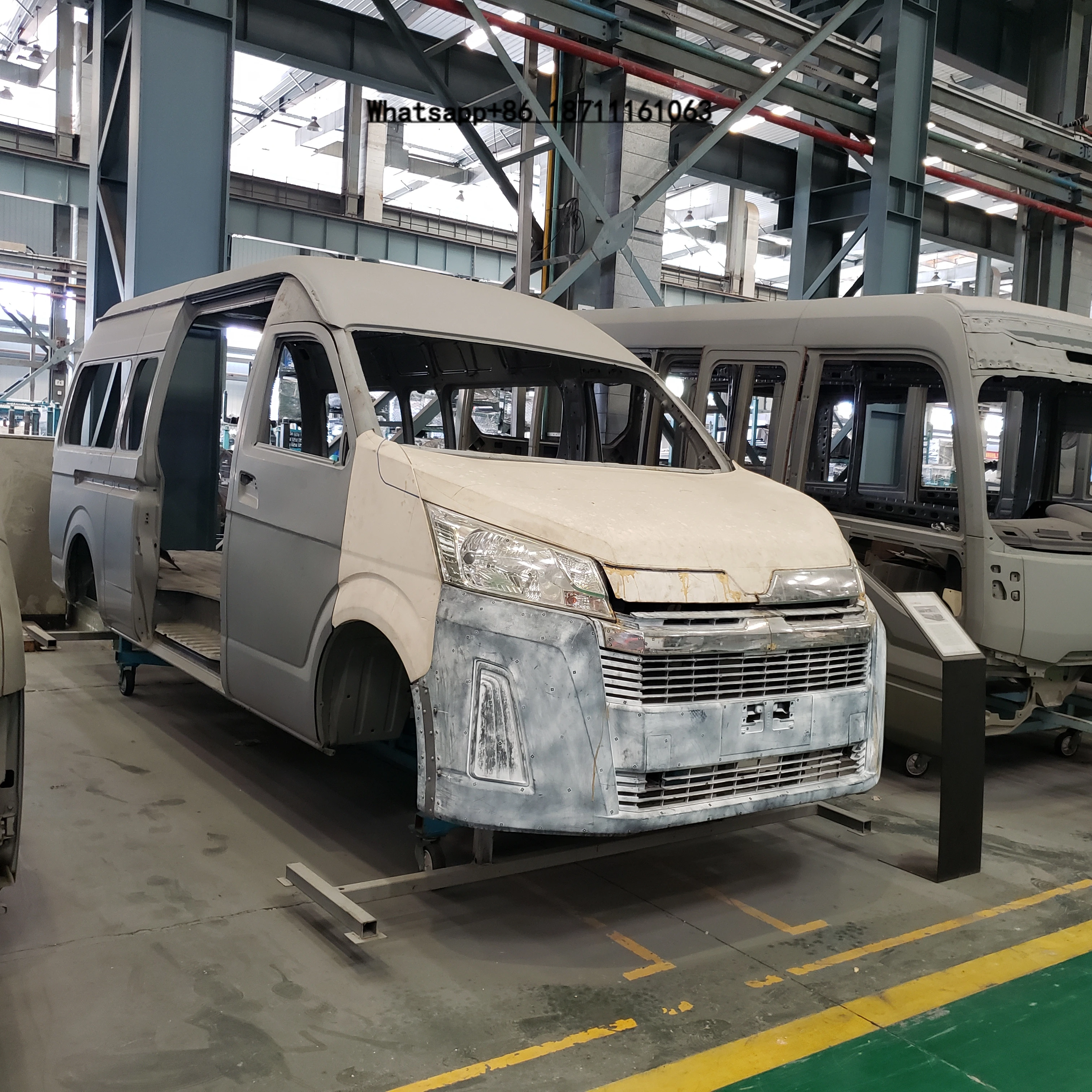 

Auto parts body parts bodykit for Hiace bus