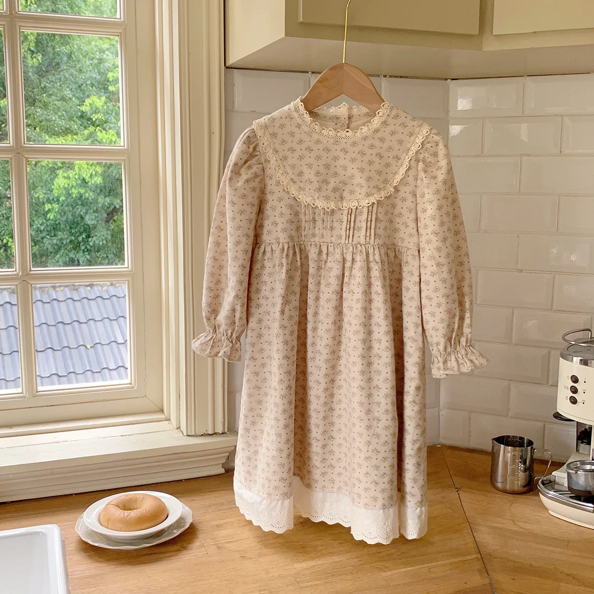 

New Arrival Forest Bohemian Style Ruffle Hem Girls Dress Spring 2026 Floral Long Sleeve Lace Sweet Children Skirt Kids Clothes