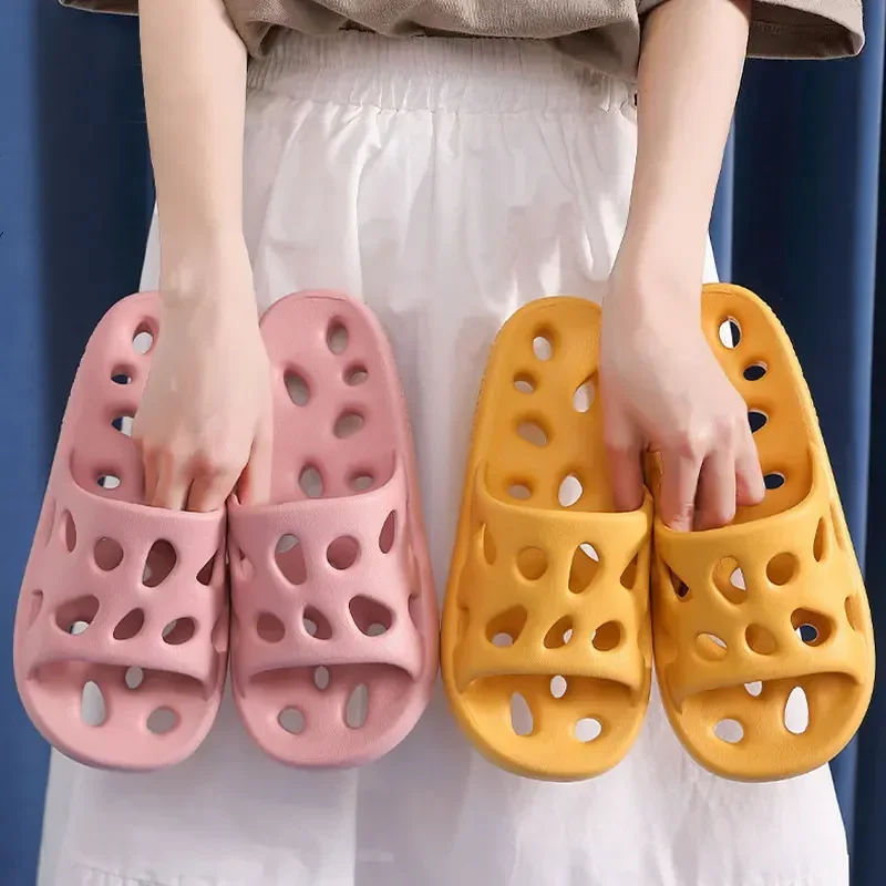 Bathroom Slippers Women Leaking Sandals Cheese Slides Summer Eva Shoes For Men Soft Anti-Slip Flip Flops Couples Indoor Slipper