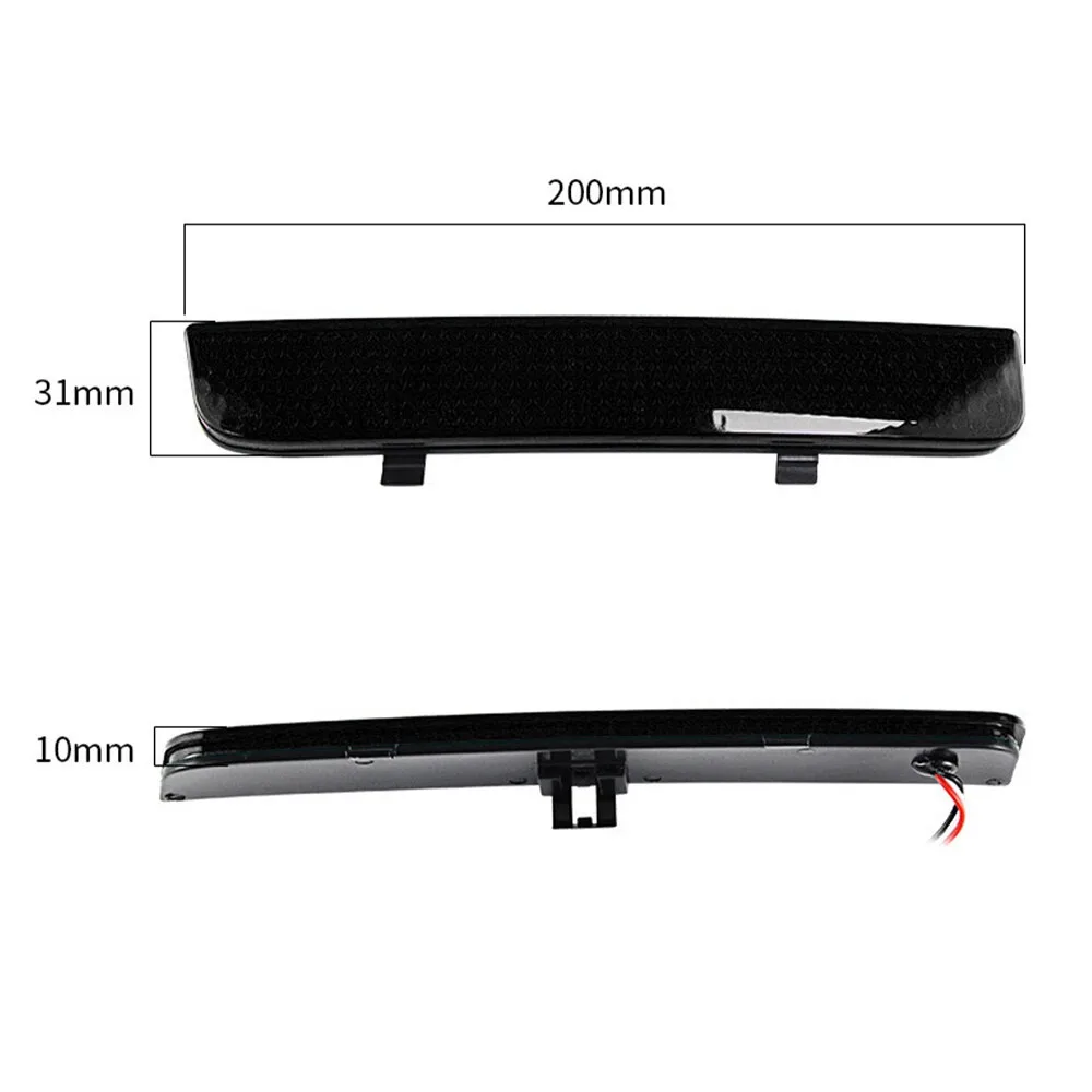 Black Lens LED Rear Bumper Reflector Light w/ Brake Light/Parking Light For Land Rover Range Rover L322 Freelander 2 / LR2