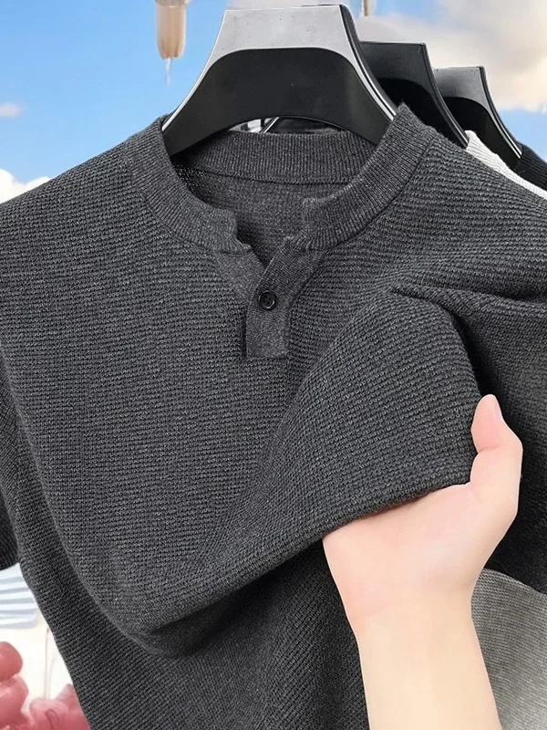 

Knitted ort Sve V-Ne T-irt Men's Versatile Summer Cool Feeling Five-Quarter Sve Trendy Casual Loose Fit