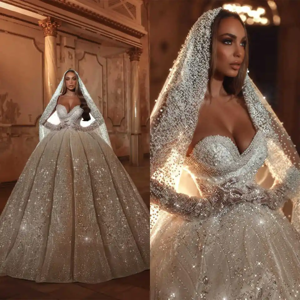 

Gorgeous Sweetheart Crystal Ball Gown With Veil Wedding Beaded Strapless Bridal Gowns Arabic Sequined Pearls vestido de novia