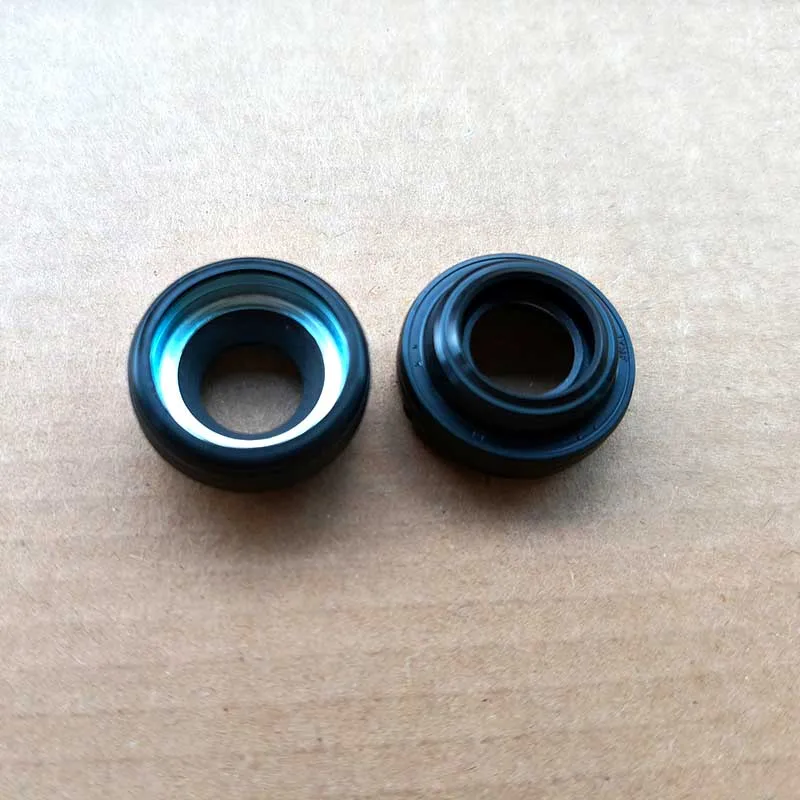 A/C Compressor Oil Seal/LIP TYPE With RUBBER-MOUNTED Shaft Seal Stamps Oil Seal For FS10/FX15/VF2 R134a HCC Compressor