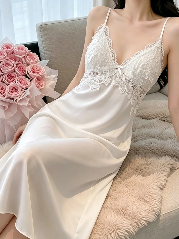 セクシーなレースのスリップ、女性用サマー薄手アイスシルクストラップミディドレス、胸パッド付きvネック、柔らかいポリエステル混紡ホームウェア