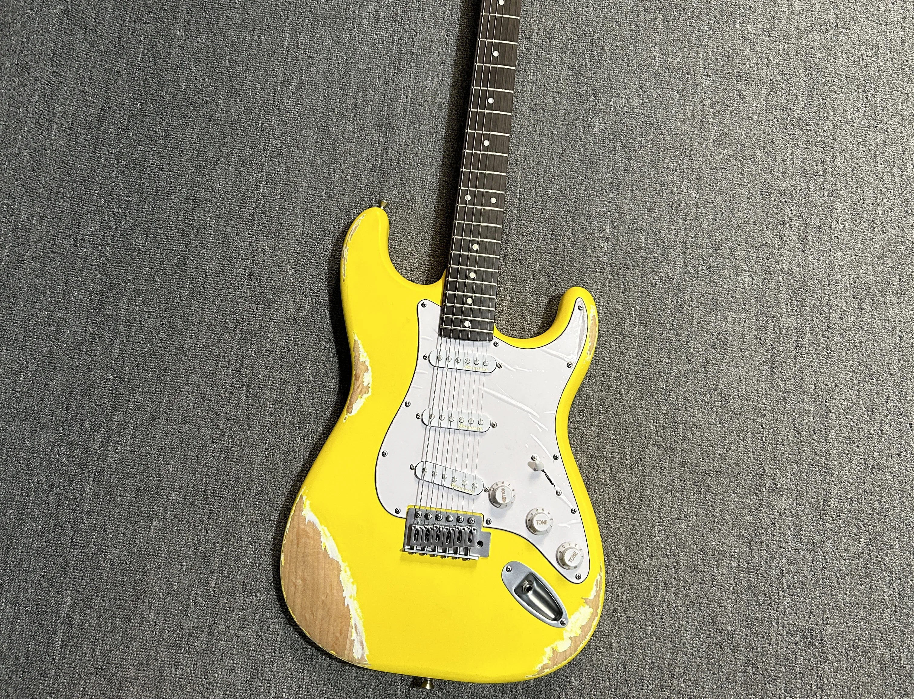 Professional Guitar Best Sellers Yellow guitar Charcoal Grilled rosewood Fingerboard