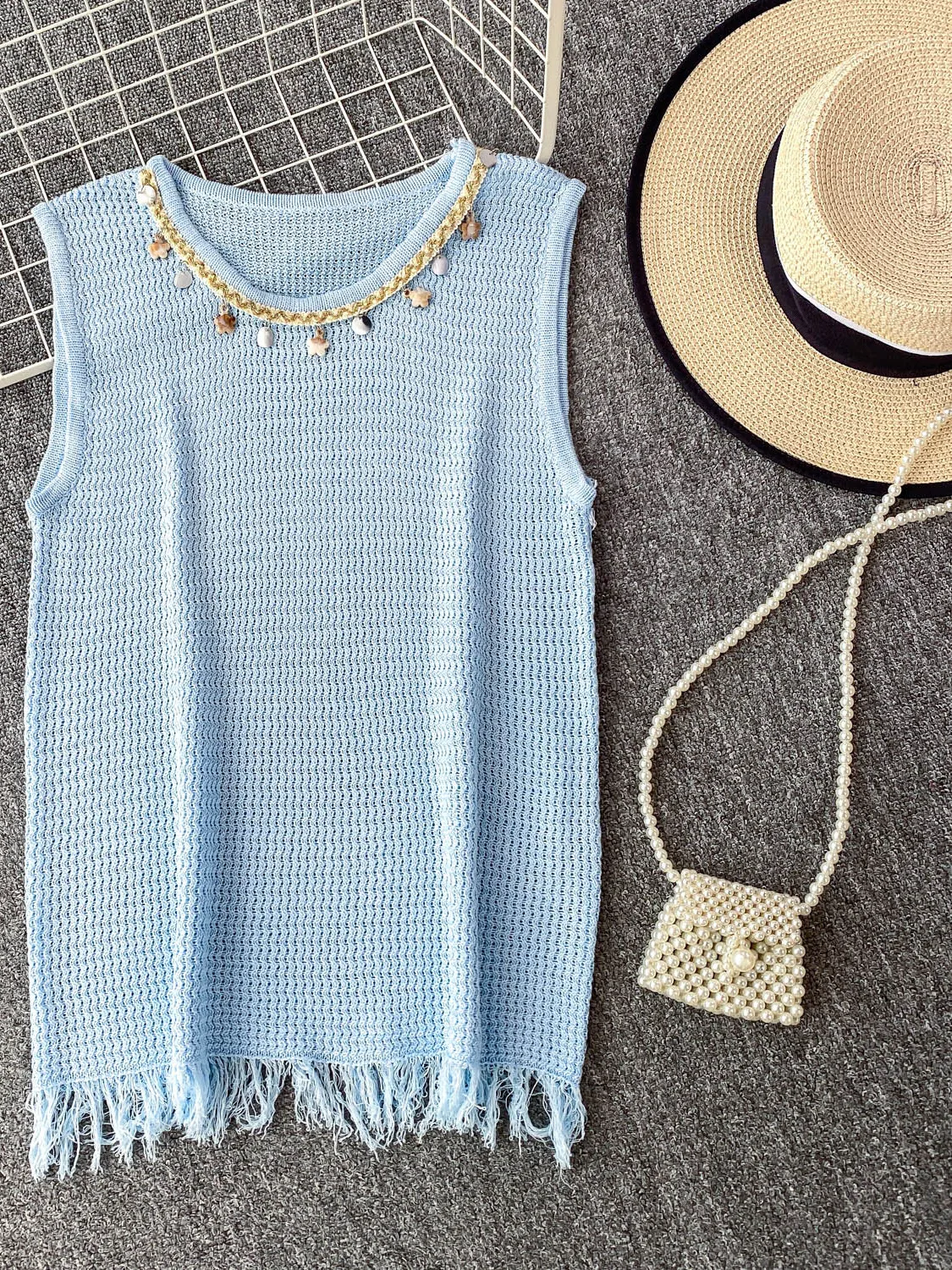 エレガントなニットフリンジベスト レディース 夏 ノースリーブ ラウンドネック ニットウェア トレンディなデザイン 通勤スタイル ルーズフィット ソリッドカラー