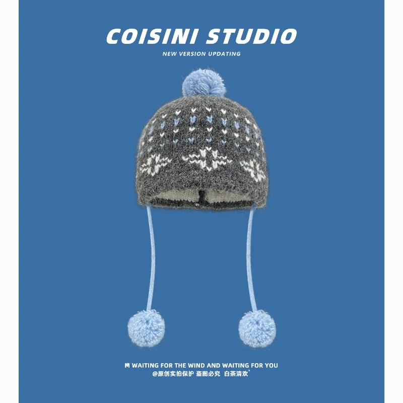 Japanische Fel Island Jacquard Pompon-Strickmütze für Damen, warme Wintermütze für Outdoor-Aktivitäten, Radfahren, Ohrenschutz, Bombermütze – Detail 1