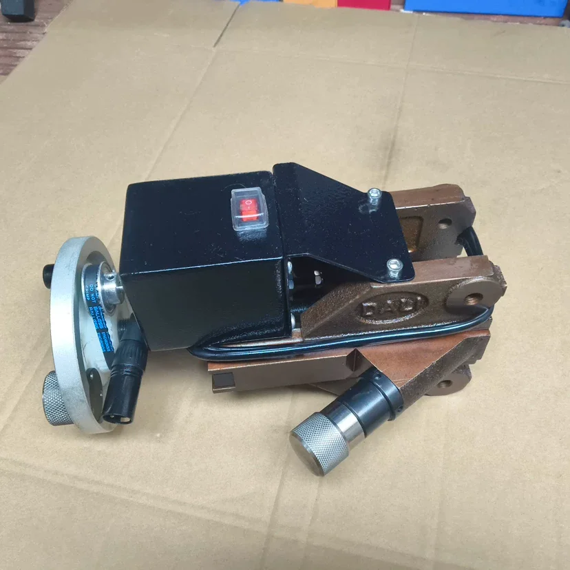 DISC LATHE DRIVE UNIT BL-718 AM-8700 On the Car Disc Aligner Brake Lathe Machine 220V Tool Feeder