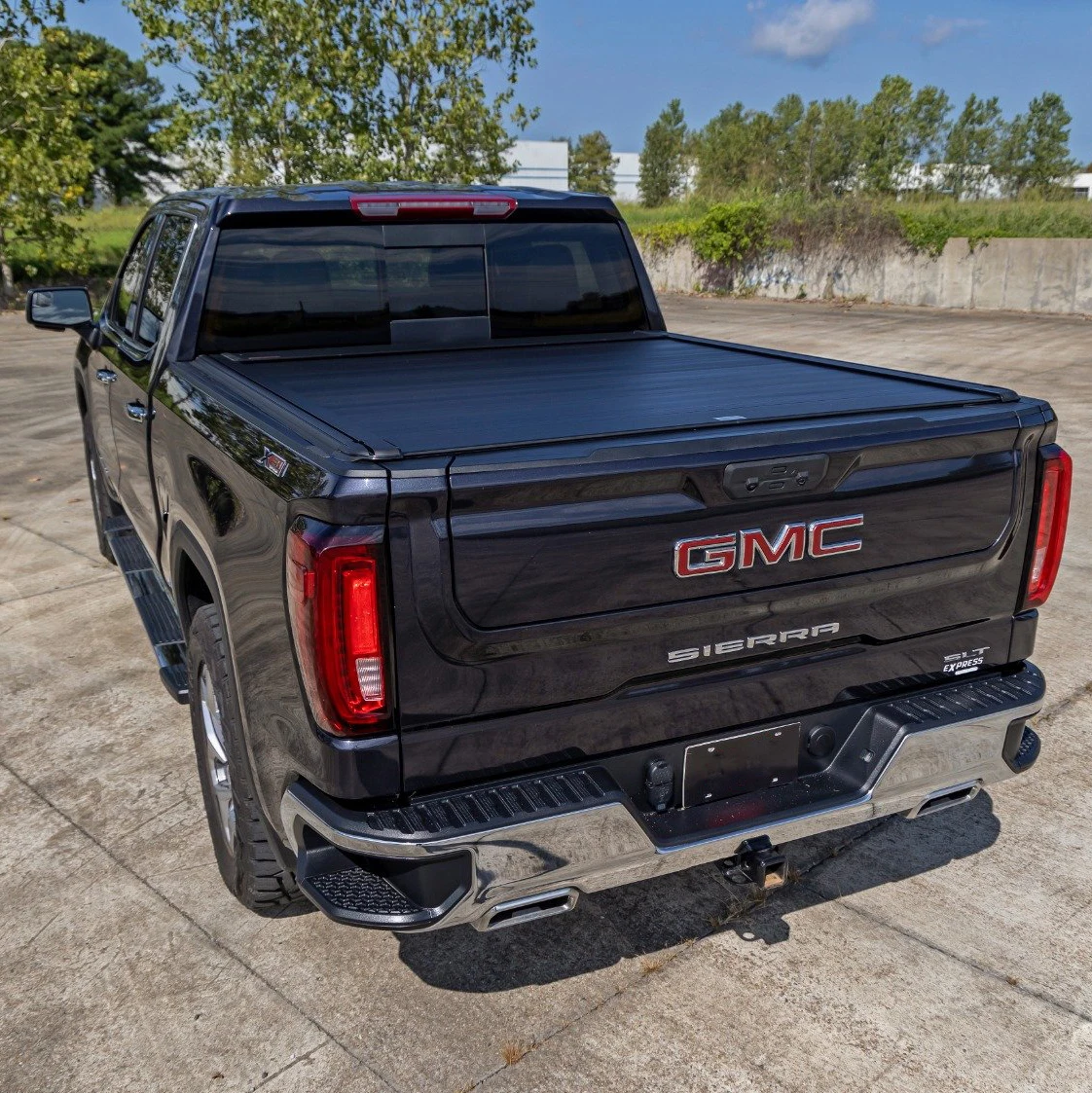 Hard Solid Tri-Fold Adjustable Truck Tonneau Cover Compatible With Jeep Gladiator 20-22 Bed